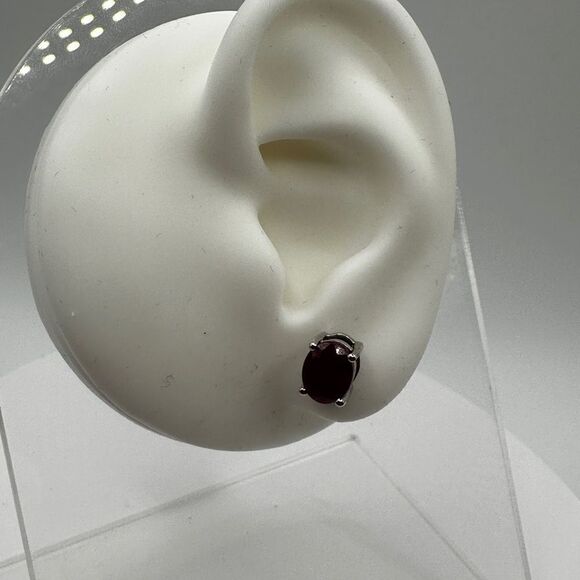 You get both! Genuine ruby ring and stud earrings in sterling silver, bundle! - Picture 3 of 10